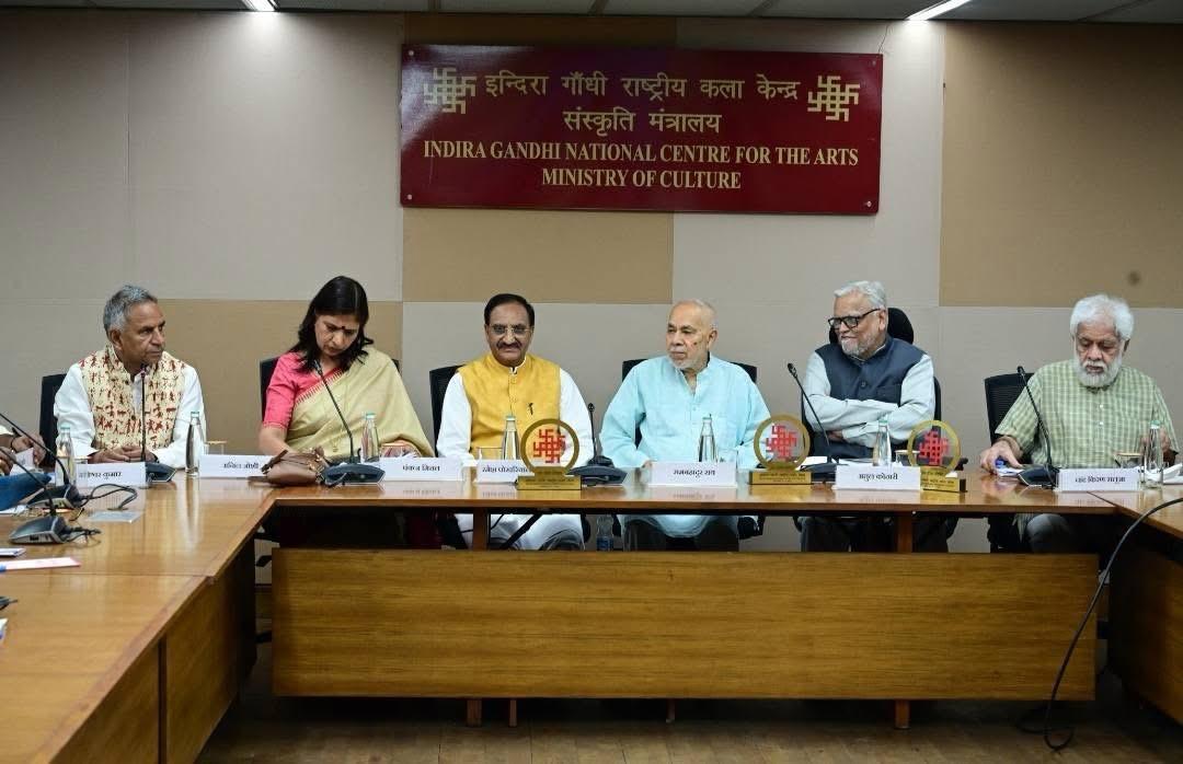 भारतीय भाषाओं के विकास का ब्ल्यू प्रिंट बनाने में भाषाविद् जुड़े