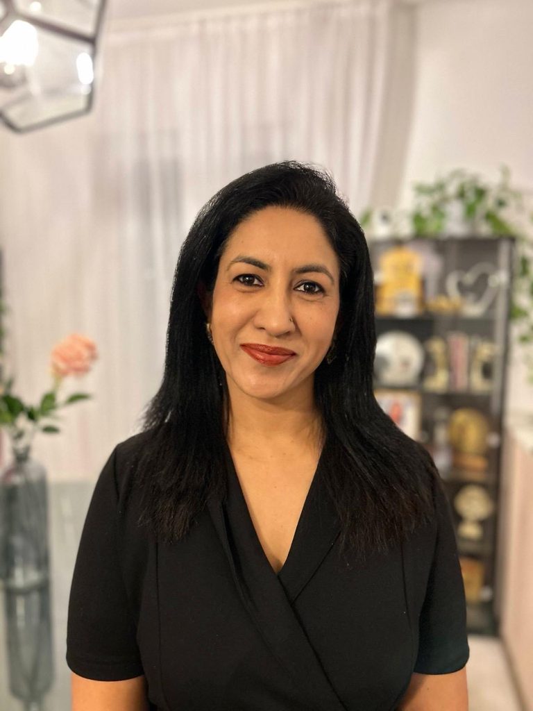Yojna shah